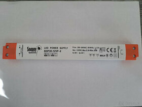 Napájecí zdroj 12V 2,5A