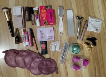 Sada kosmetiky- Max Factor, Maybelline, Nyx, Dr. PawPaw