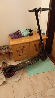Elektrokoloběžka iscooter i8 najeto cca 50km.