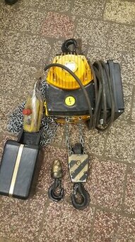 Jeřábek BALKANCAR  500/1000 Kg - NOVÝ a Náhradní díly