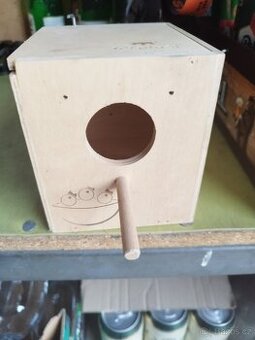 Budka kanárci .. malé ptactvo