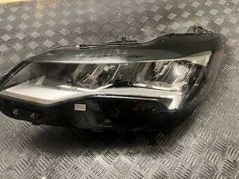 Přední světlo Peugeot 3008 / 5008