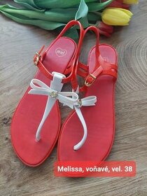 Vel. 38 Melissa červeno bílé sandály