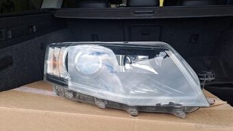 PP světlomet Octavia 3 xenon plně funkční