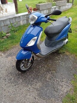Piaggio fly 125