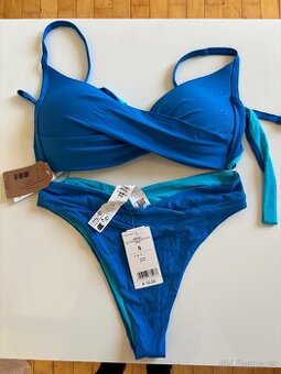 Nove plavky Calzedonia Indonesia