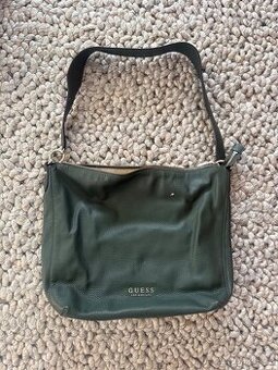 Kabelka Guess