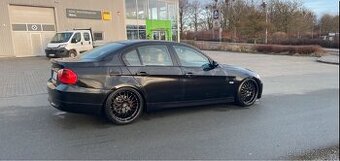 BMW 325i E90 manuál 250 koní