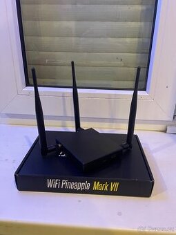 Wifi Pineapple Mark VII / Zařízení pro penetrační testování