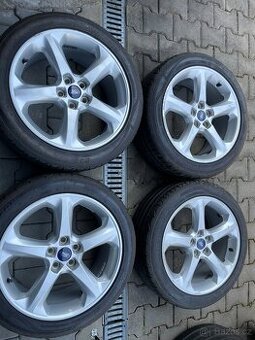 Ford originál 18" + 235/45R18 letní pneu sada 4ks