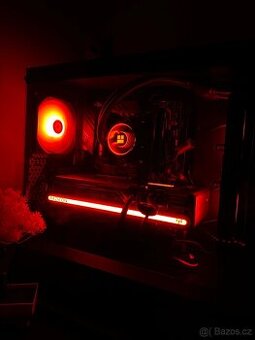 Prodám grafickou kartu Radeon RX 7800 XT NITRO+