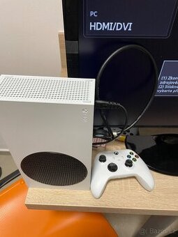 Xbox series S + monitor