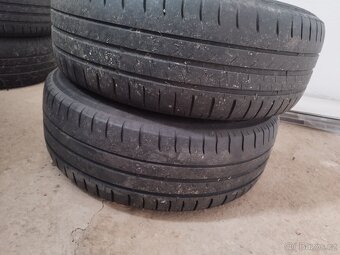 Letni 195/65/15+ráfky sada. Ford