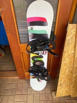 Snowboard velikost 130