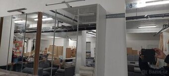 Nová Koupelnová skříňka /Galerka
