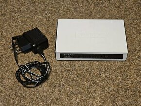 Switch TP Link 8-port TL-SF1008