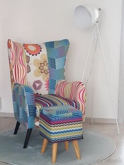 Patchwork ušák s podnožkou s pampou