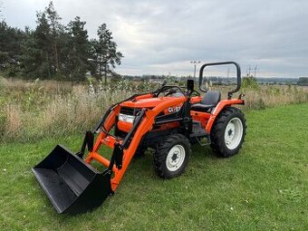 Malotraktor Kubota GL27 Grandel s čelním nakladačem
