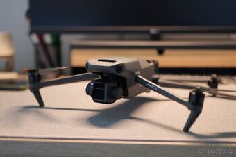 DJI Mavic 3 (V2.0) C1 – širokoúhlá + telekamera, COMBO