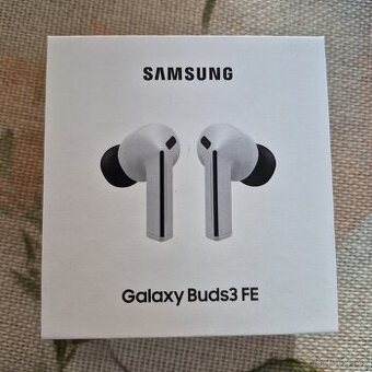 NOVÉ SAMSUNG GALAXY BUDS 3 FE