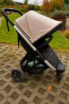 Thule Spring – městský kočárek, barva Rose, velmi dobrý stav