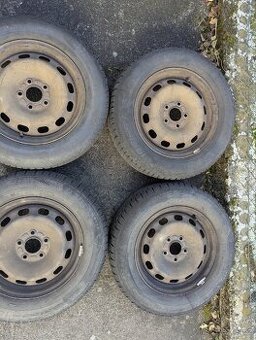 Zimní kola, pneu a poklice R15