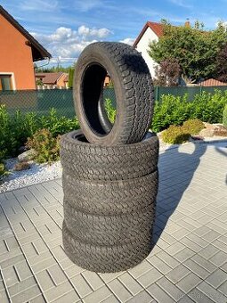 255/60/20 AT Offroad pneu