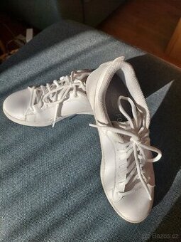 Bílé kožené dámské boty zn.PUMA, vel.38