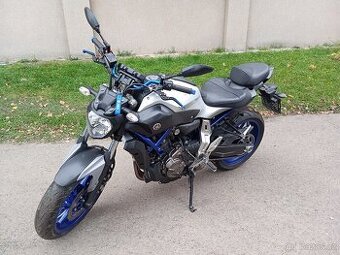 Yamaha MT-07 Race Blue series