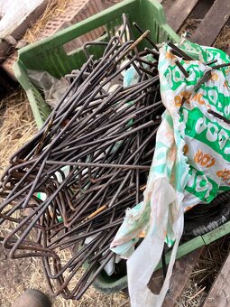 Prodám náhradní díly na kombajn fortschritt e512/e514