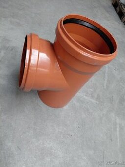 Odbočka kanaliz.87° KGEA DN 250x250