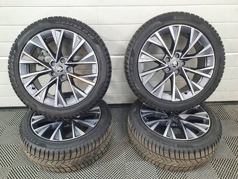 235/45 R18 Škoda Superb