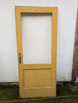 Dřevěné dveře 90 levé