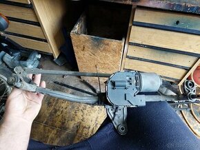 Táhla stěračů passat b6