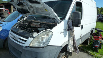 Iveco Daily 4x4,130Kw,3,0,r.v.2008,náhradní díly prodám,