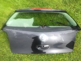 VW Polo 9N 9N3 víko kufru