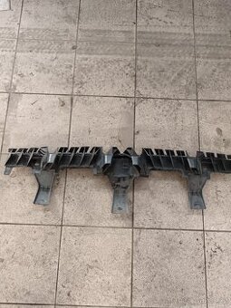 Držák nárazníku Peugeot 3008 střední