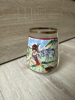 Starý půllitr erotický motiv