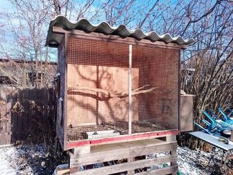 Voliéra pro okrasné ptactvo