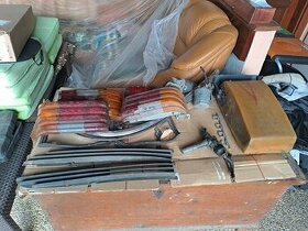 Mercedes W 114-115 náhradné diely