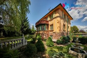 Prodej rodinné vily se 2 byty v Trutnově - 1