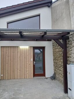 Byt (ateliér)3+kk 58,5 m2 k pronájmu - 1