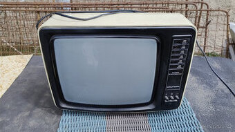 Grundig Triumph 1420 - černobílá přenosná televize - retro