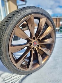 Kola Tesla Model S 21" Turbine + pneu