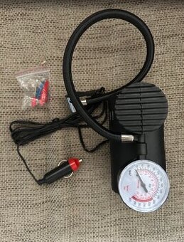 Přenosný 12V kompresor na pneumatiky 300 PSI s manometrem. - 1