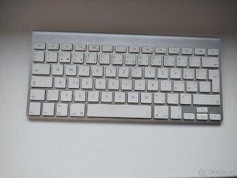 Apple bezdrátová klávesnice A1314 - 1