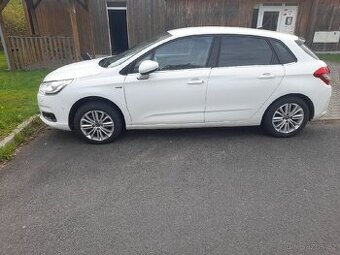 Citroën C4 1,6 HDi 84kw Rv 2014
