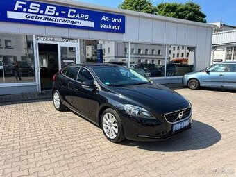 Volvo V40 2,0i 90kW T2