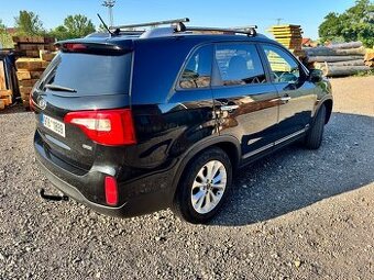 Kia Sorento 2.2CRDi 145kW, najeto 132000km, manuál