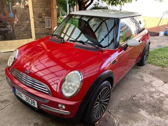 MINI COOPER 1,6 85 kw